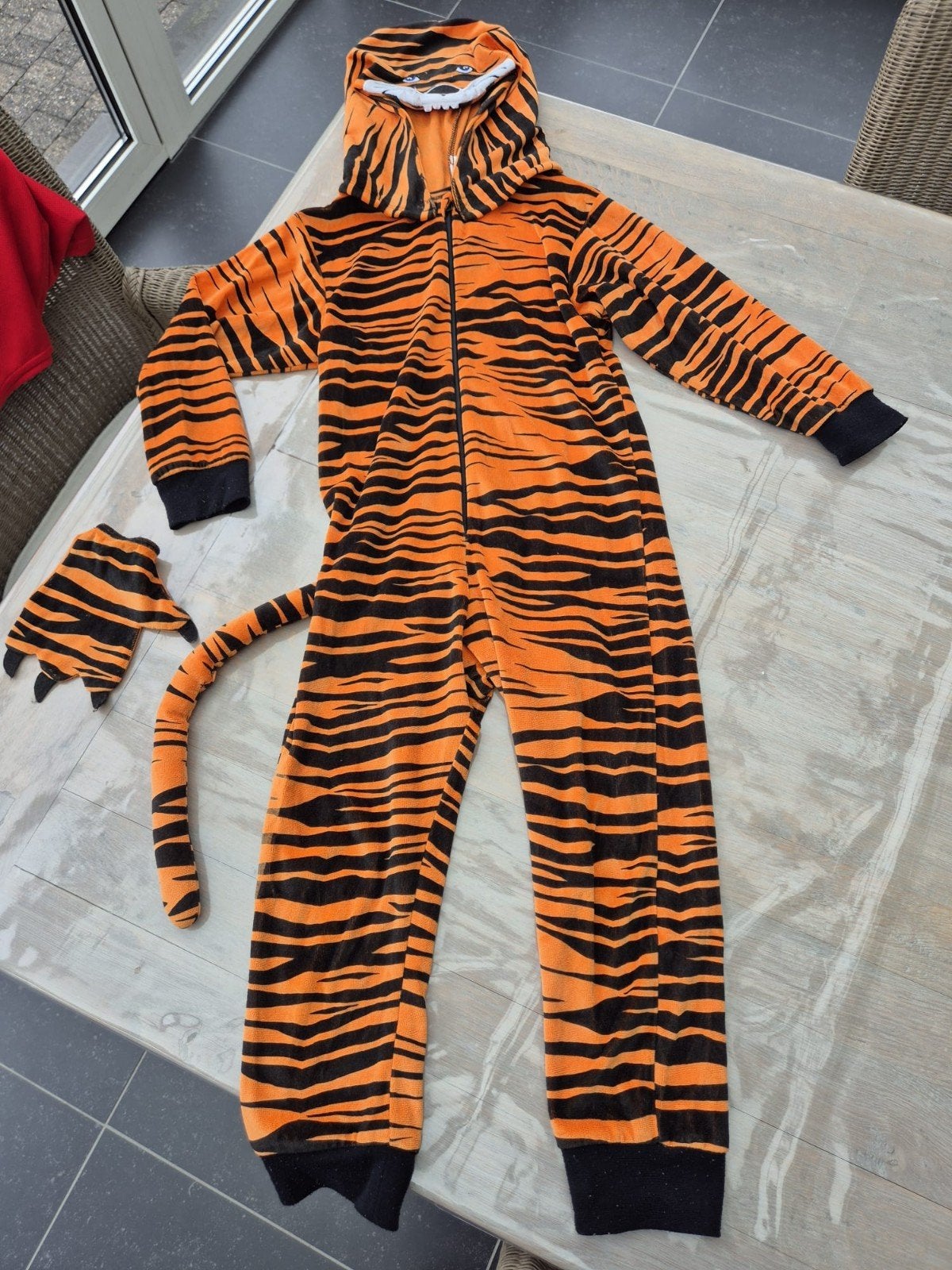 tijgeronsie 110/116, Enfants & Bébés, Enlèvement ou Envoi, Utilisé, 110 à 116, Garçon ou Fille