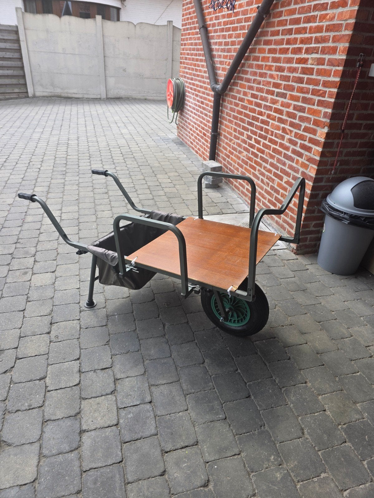 mooie viskar, Ophalen