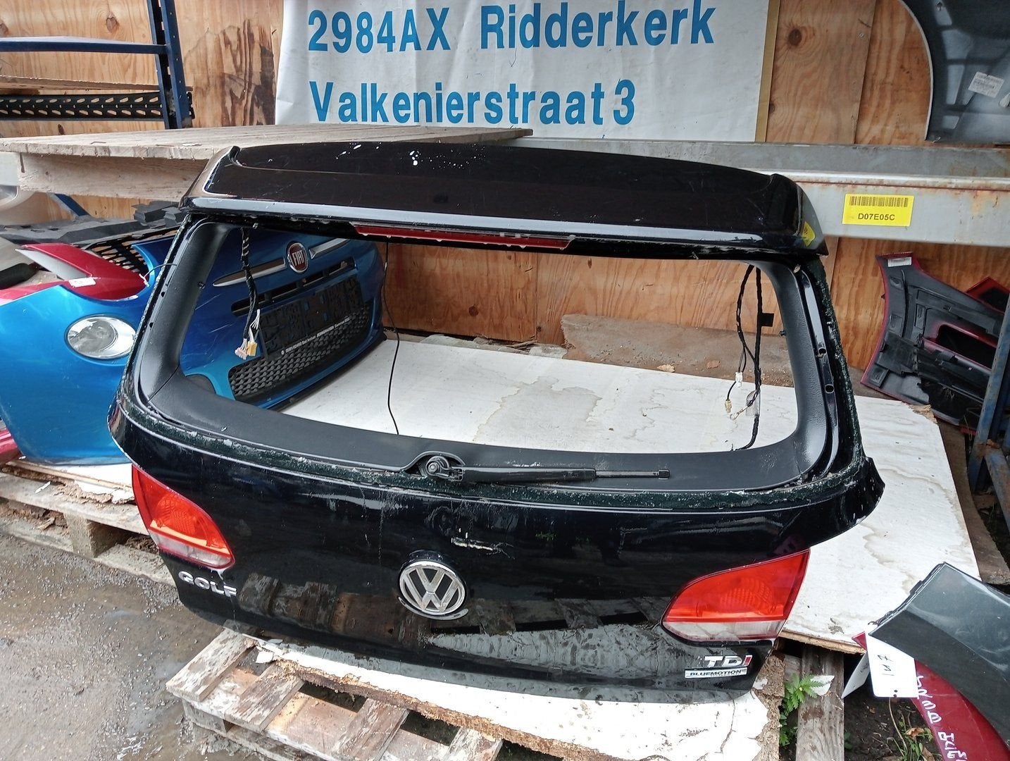 VW GOLF 6 Zwart achterklep, Arrière, Volkswagen, -, Haillon arrière