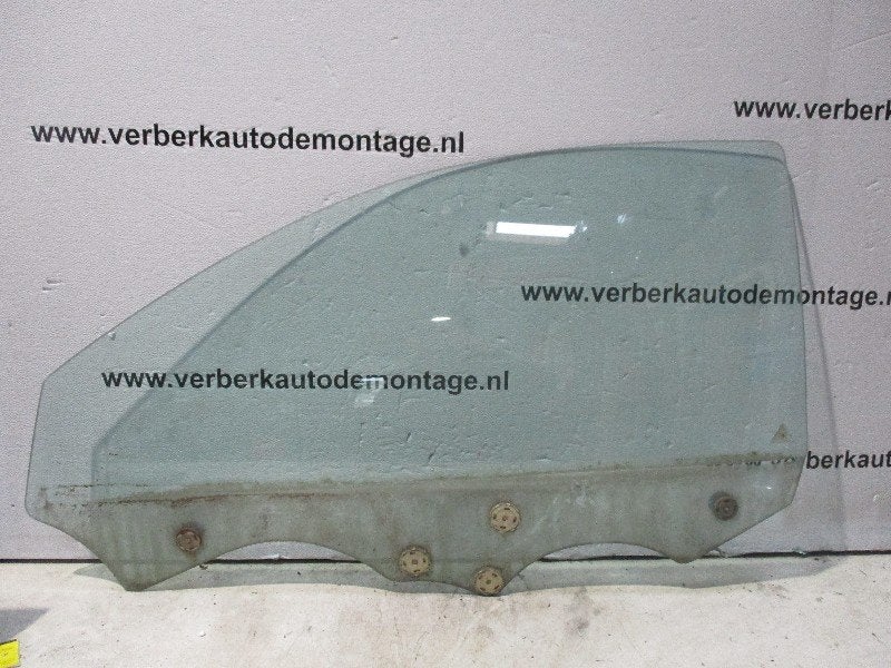 FENETRE OU VITRE DE PORTE GAUCHE Toyota Celica (T20), Kundenbetreuung@toyota.de, Toyota, Utilisé, Toyota-Allee 2
50858  Köln, DE