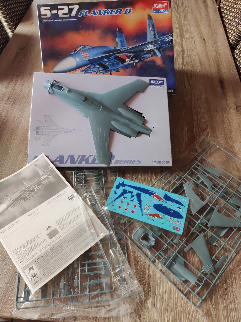 Maquette Academy 1/48 Su-27 Flanker B - État Neuf / Scellé, Hobby & Loisirs créatifs, Neuf, Enlèvement ou Envoi, Avion, Plus grand que 1:72