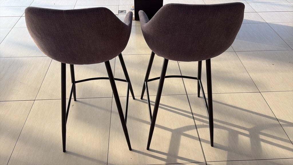Barstoelen, Huis en Inrichting, 2 krukken, Ophalen, Zo goed als nieuw, 60 tot 90 cm