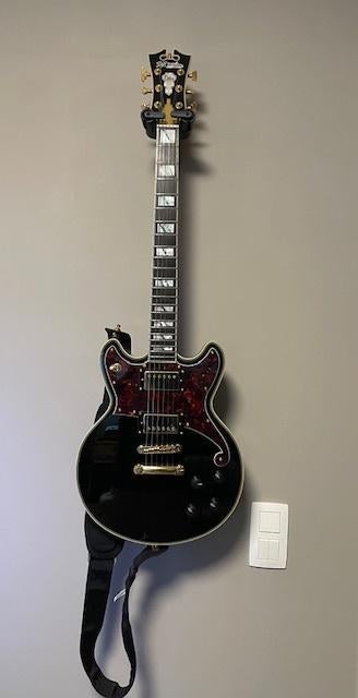 D'Angelico Brighton Deluxe Solid Black, Muziek en Instrumenten, Snaarinstrumenten | Gitaren | Elektrisch, Zo goed als nieuw, Solid body