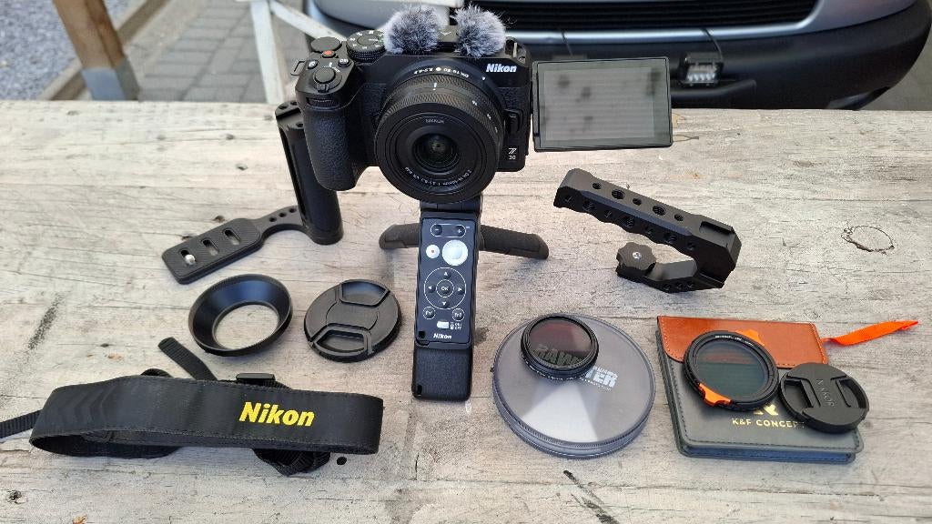 NIKON Z30 vlog bundle plus accessories, Ophalen of Verzenden, Zo goed als nieuw, Compact, Nikon