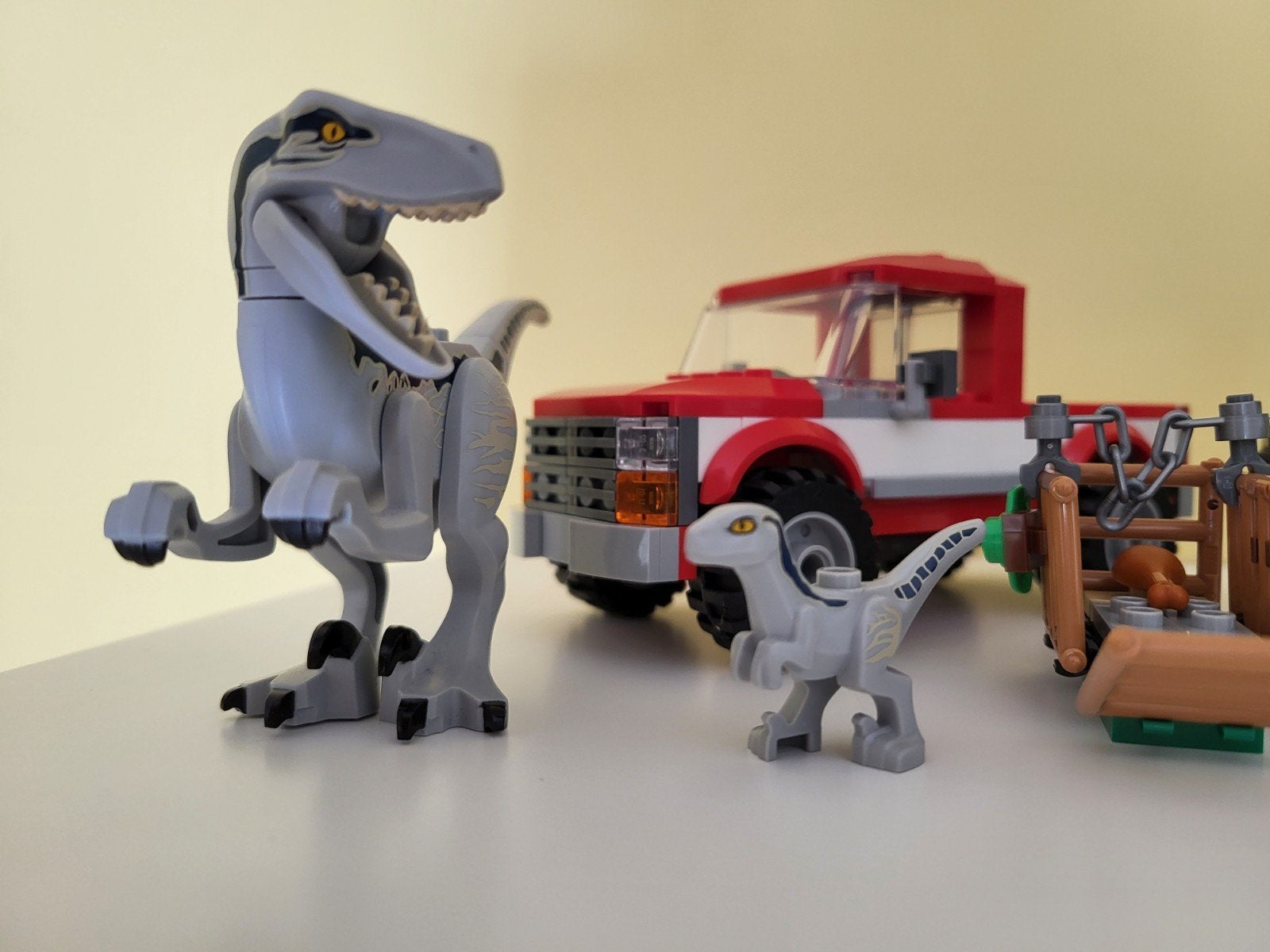 lego 76946 Blue & Beta Velociraptor Capture Jurassic World., Jurassic World, Lego, Ophalen of Verzenden, Zo goed als nieuw