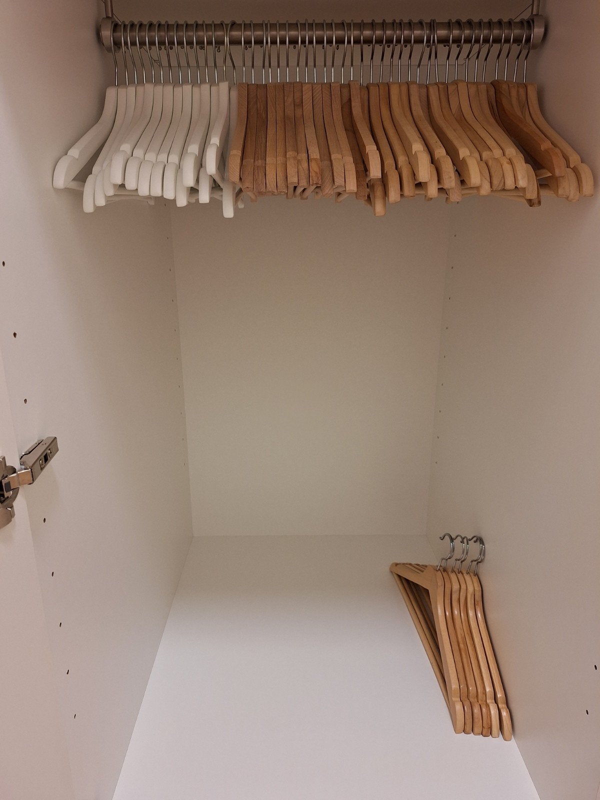 14x wit en 37x IKEA BUMERANG kapstok, Kleding | Dames, Ophalen of Verzenden, Nieuw
