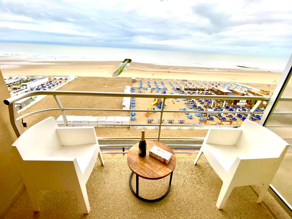 Blankenberge Nieuw appartement zeezicht en garage !