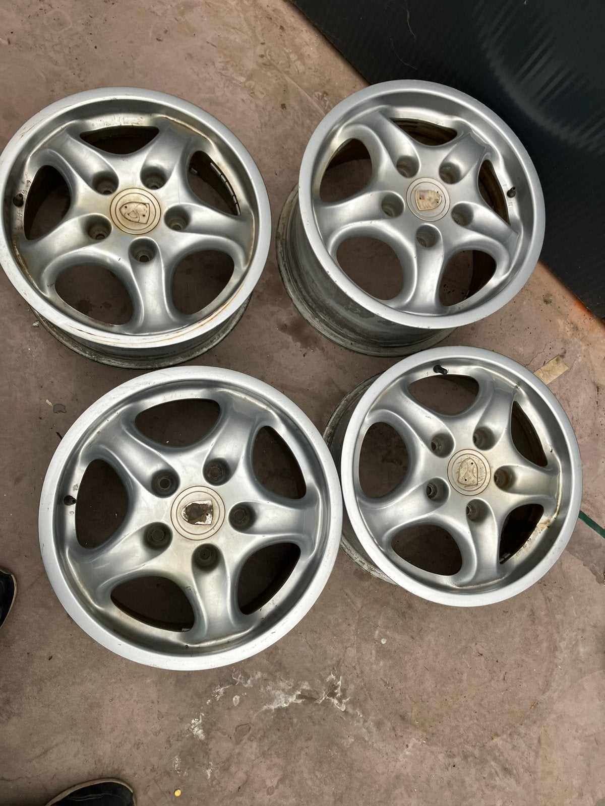 Porsche 911 velgen, Ophalen, Velg(en)