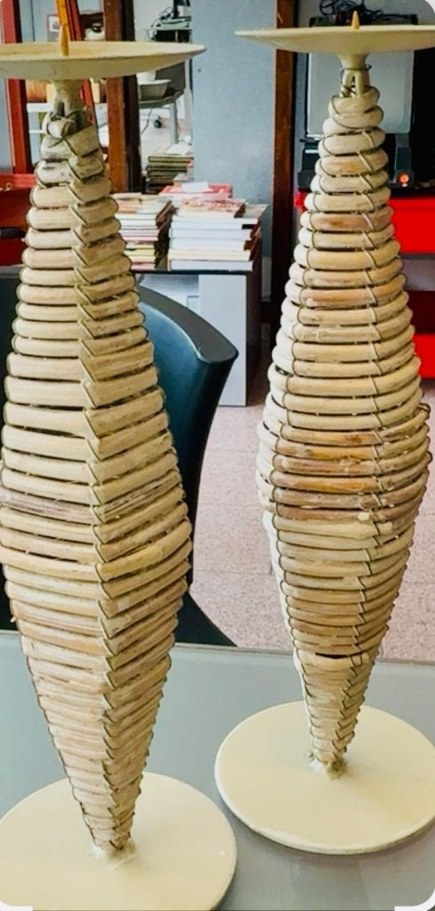 Deux chandeliers de 35 cm de haut, Enlèvement