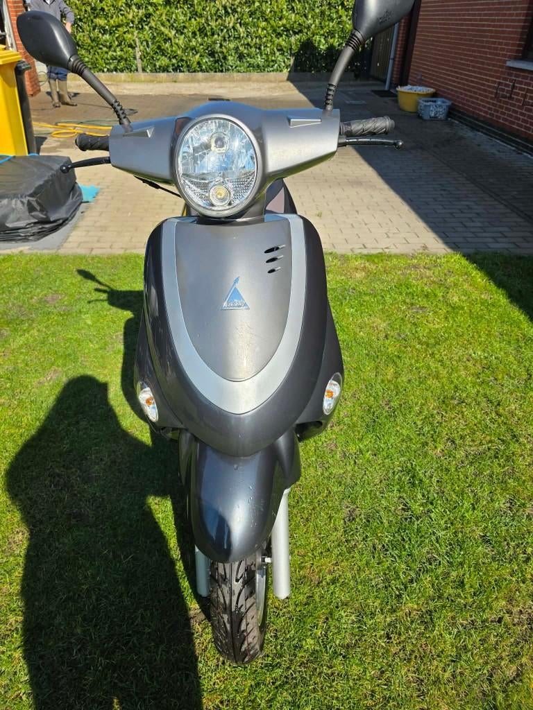 Brommer klasse b turhbo, Fietsen en Brommers, Ophalen, Turbho, Benzine, 50 cc