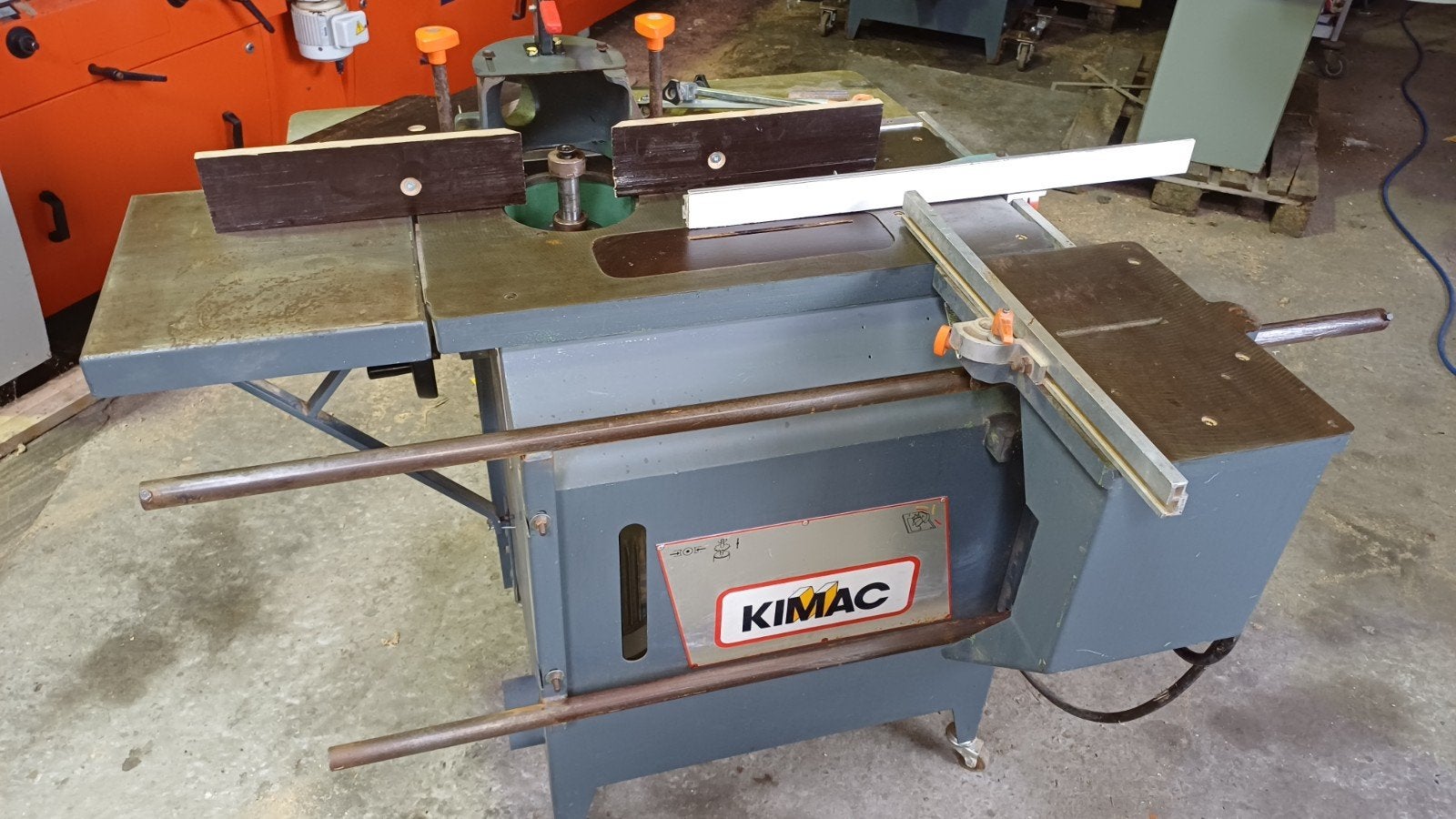 Toupie/zaagmachine/pennentafel, Ophalen