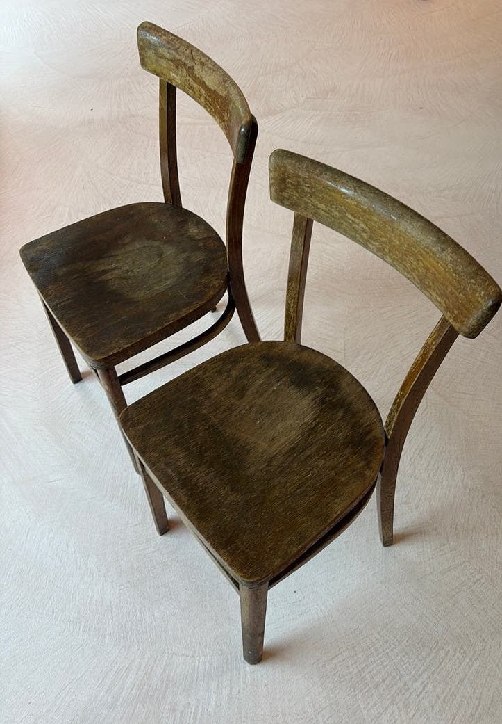 2 houten caféstoelen, Ophalen