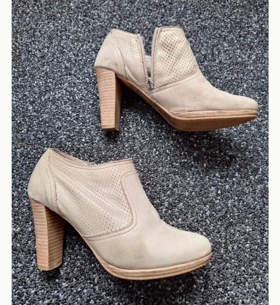 Leren schoenen voor dames, Ophalen, Gedragen, Beige