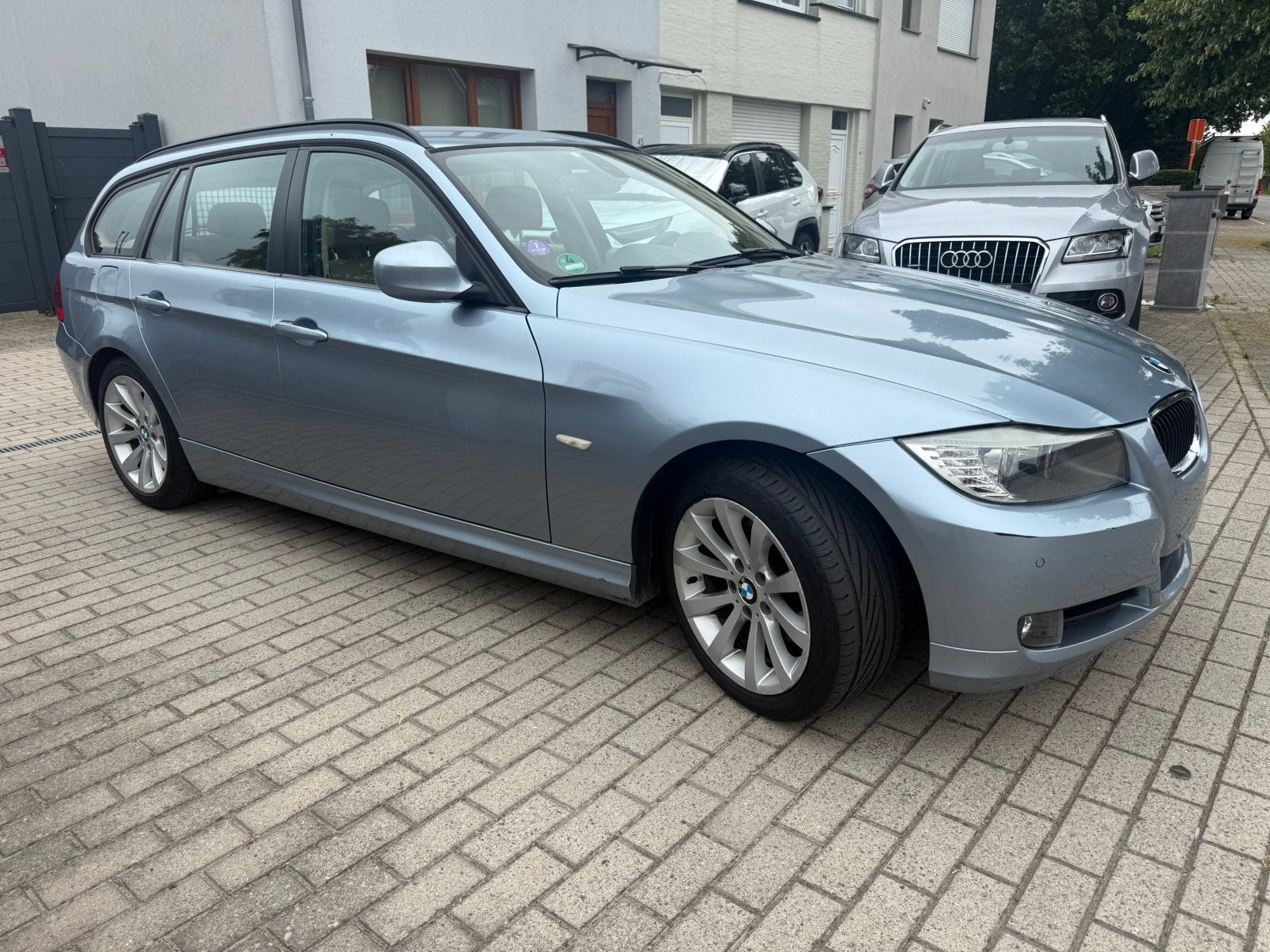 BMW 320I. Benzine Euro5. 120/164pk, Autos, BMW, Cuir, Euro 5, Achat, Beige