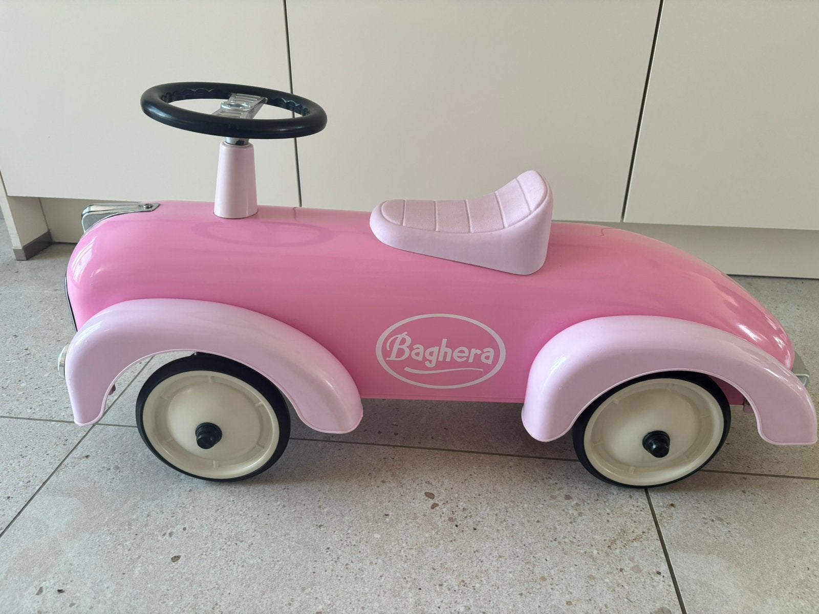 Speelgoed loopauto Baghera, Ophalen, Zo goed als nieuw