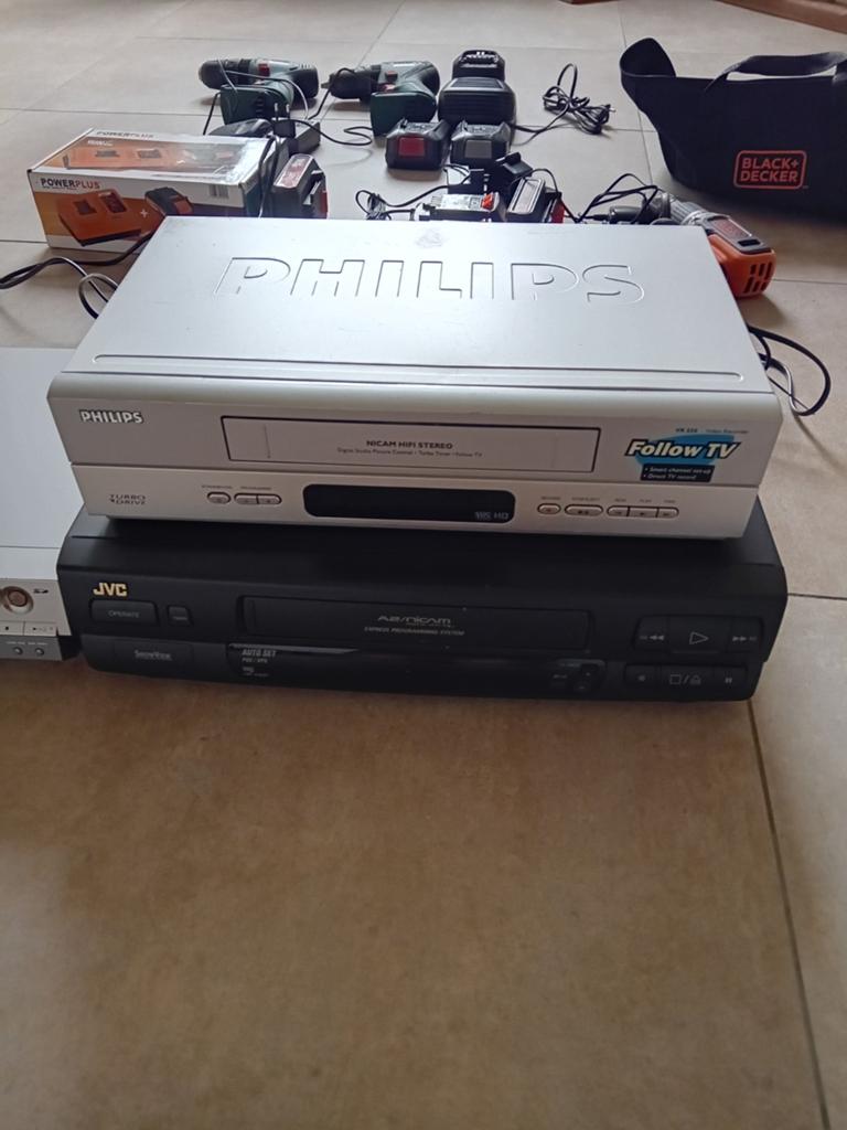 1 dvd speler en 2 video recorders, Audio, Tv en Foto, Ophalen