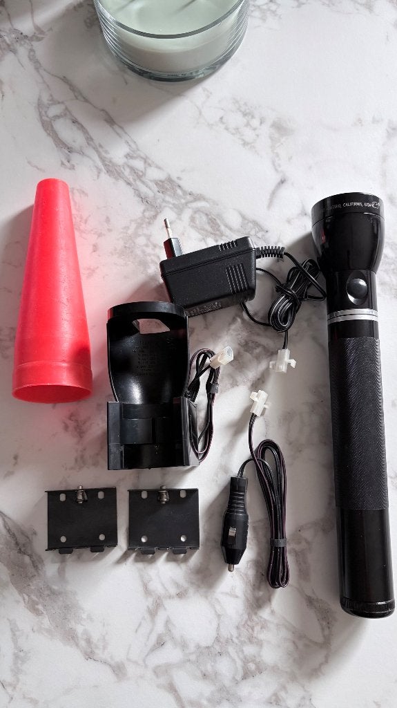 Lampe torche rechargeable Mag Lite Halogène, Enlèvement ou Envoi, Utilisé, Batterie