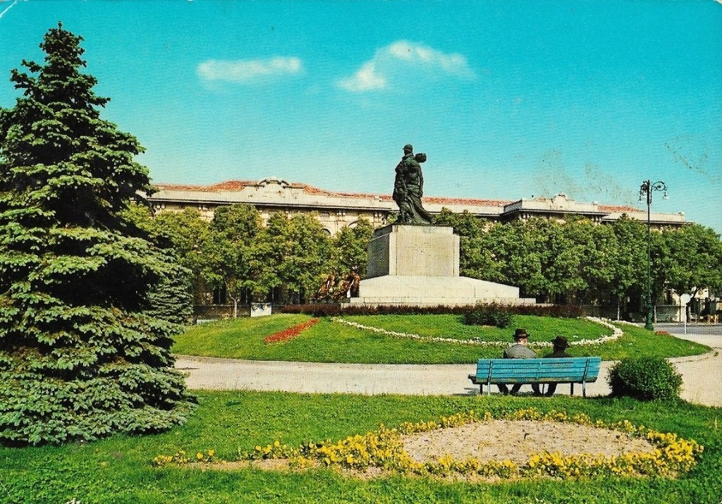 1976 - ITALIË - Vercelli: Piazza Cesare Battisti, Verzenden, 1960 tot 1980, Gelopen, Italië