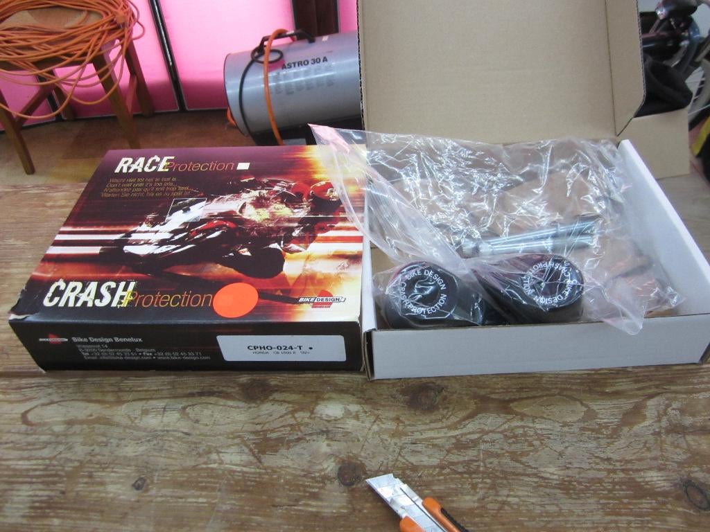 kit pour topcase cb 1000r  neuf jamais monté, Motoren, Onderdelen | Honda, Ophalen, Nieuw