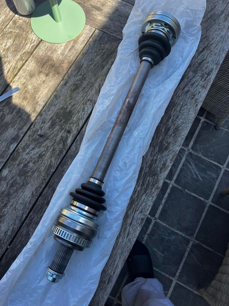 Aandrijfas / homokineet as –bmw e36 316/318, Ophalen of Verzenden, BMW
