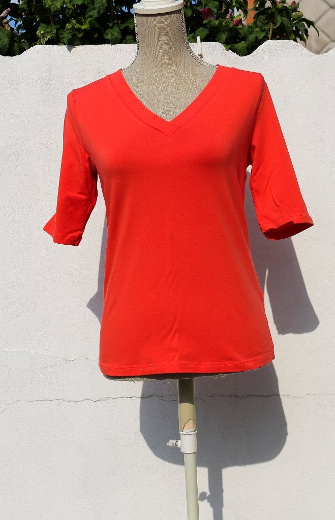 Margittes T38 oranjerood t-shirt, Kleding | Dames, T-shirts, Maat 38/40 (M), Margittes, Ophalen of Verzenden, Zo goed als nieuw