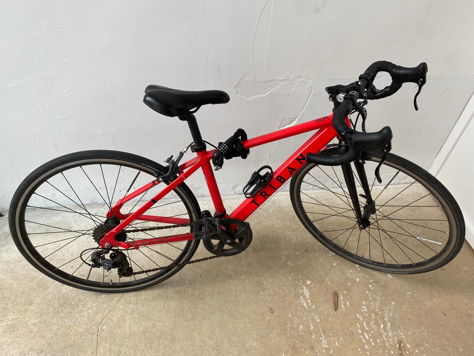 Koersfiets triban 24’, Vélos & Vélomoteurs, Vélos | Garçons, Vitesses, Comme neuf, Enlèvement, Frein sur jante