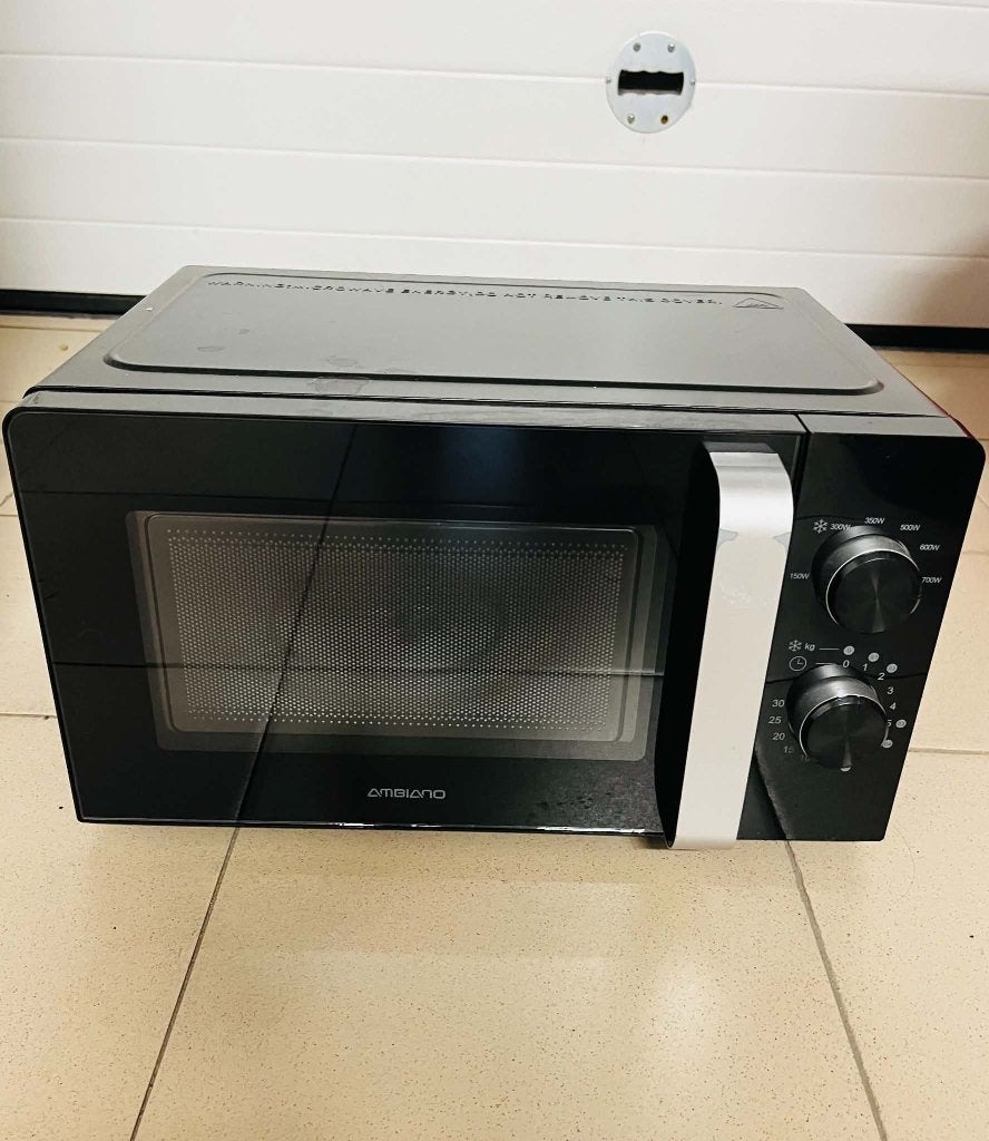 Micro-ondes 700 W, Electroménager, Enlèvement, Comme neuf