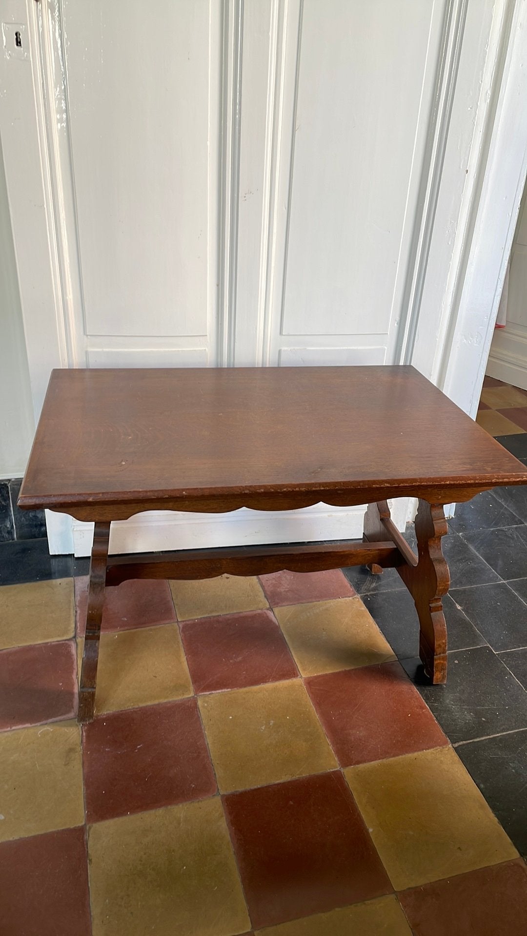 Salon tafeltje, Ophalen