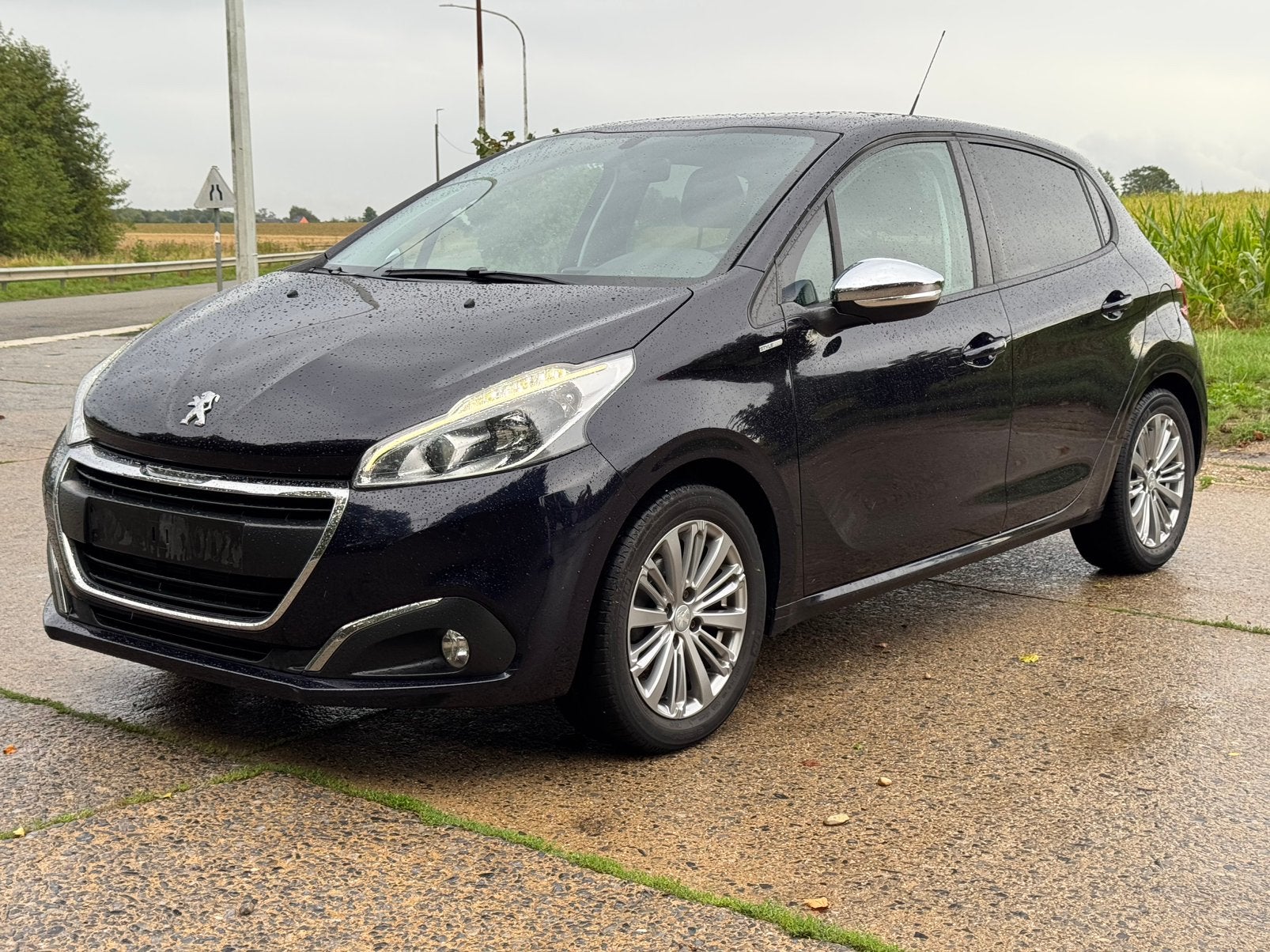 PEUGEOT 208 / FACELIFT! / STYLE! / CARPLAY! / GEKEURD VVK!, Voorwielaandrijving, Dealer onderhouden, Stof, Blauw