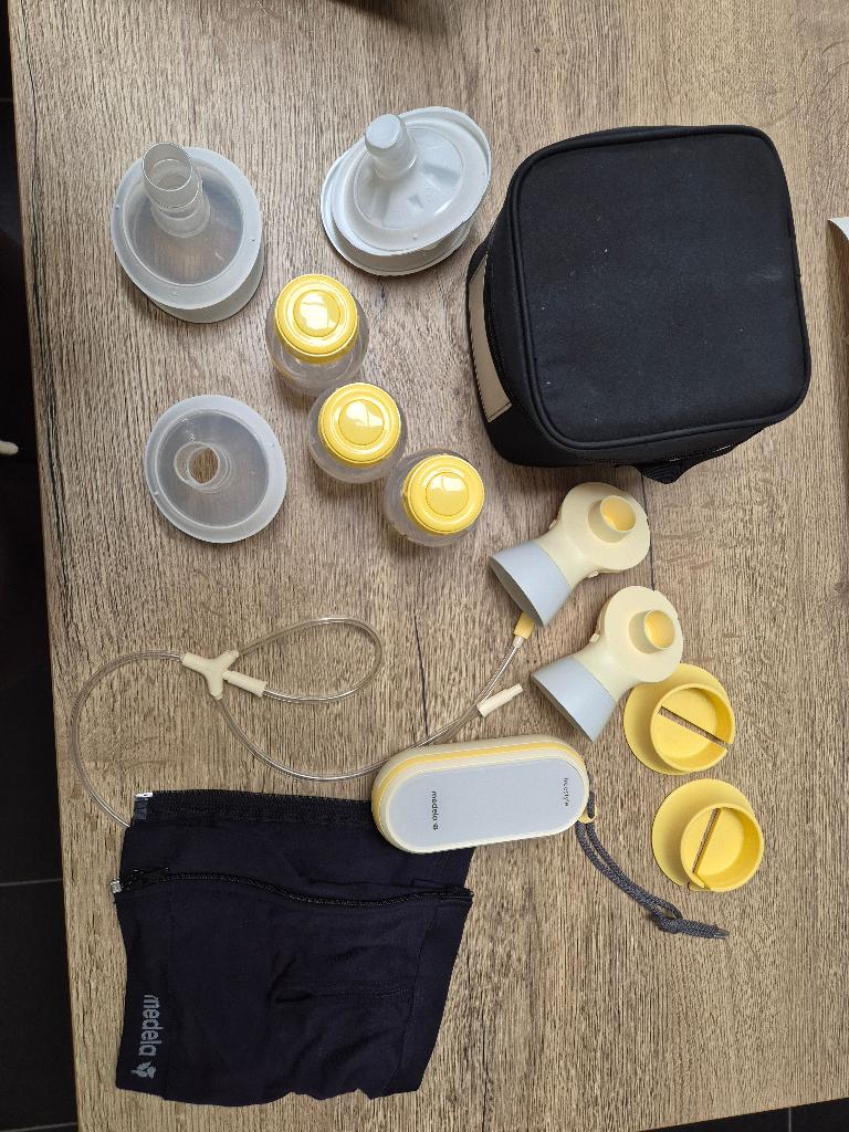Borstkolf freestyle flex Medela, Enfants & Bébés, Aliments pour bébé & Accessoires, Utilisé, Tire-lait, Enlèvement