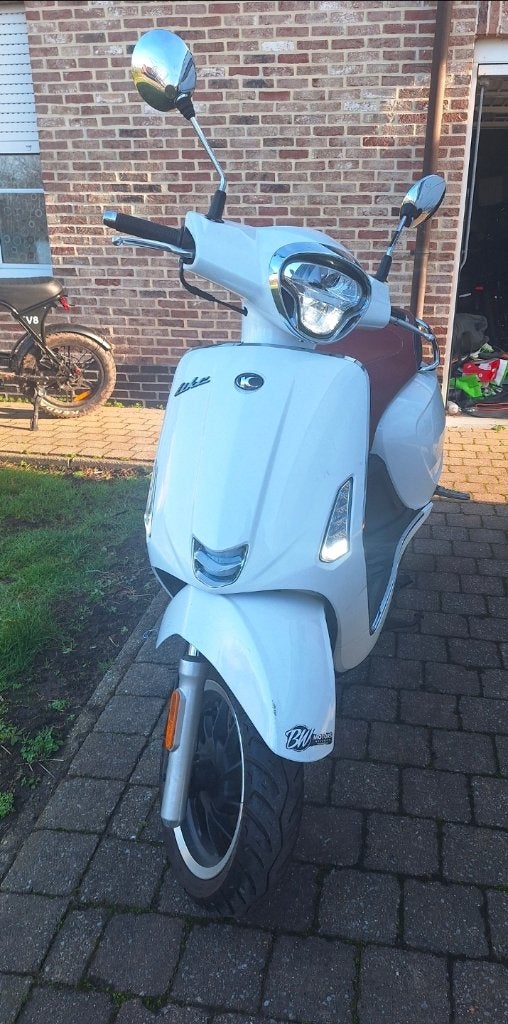 Scooter a classe kymco like 50, Fietsen en Brommers, Ophalen, Gebruikt, Klasse A (25 km/u), Like