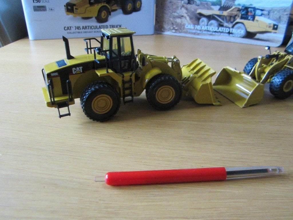 CAT 980 G, Enlèvement ou Envoi, Comme neuf