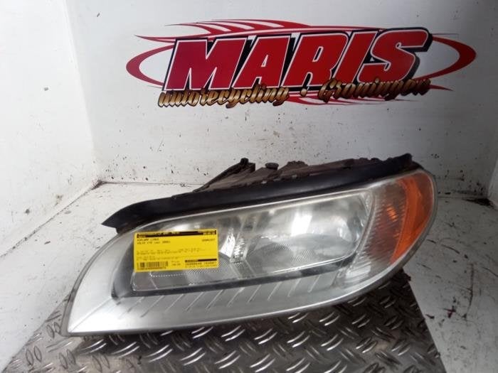 Phare gauche d'un Volvo V70, -, -, 3 mois de garantie, -