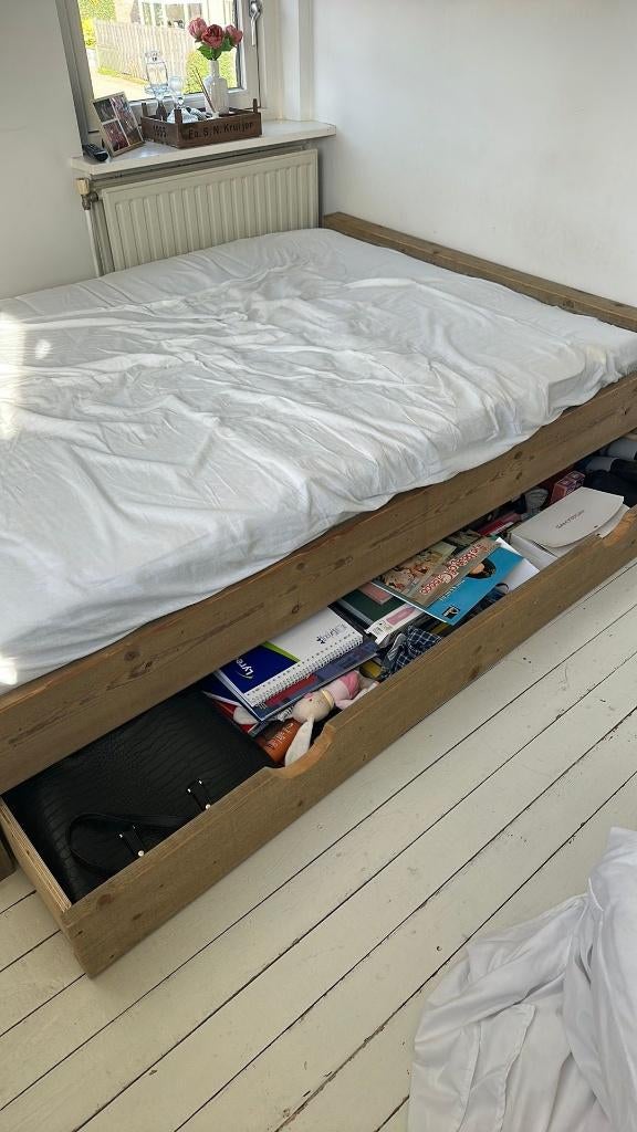 Houten bed 140x200 met handige lades, Ophalen, Gebruikt, Bruin, 210 cm
