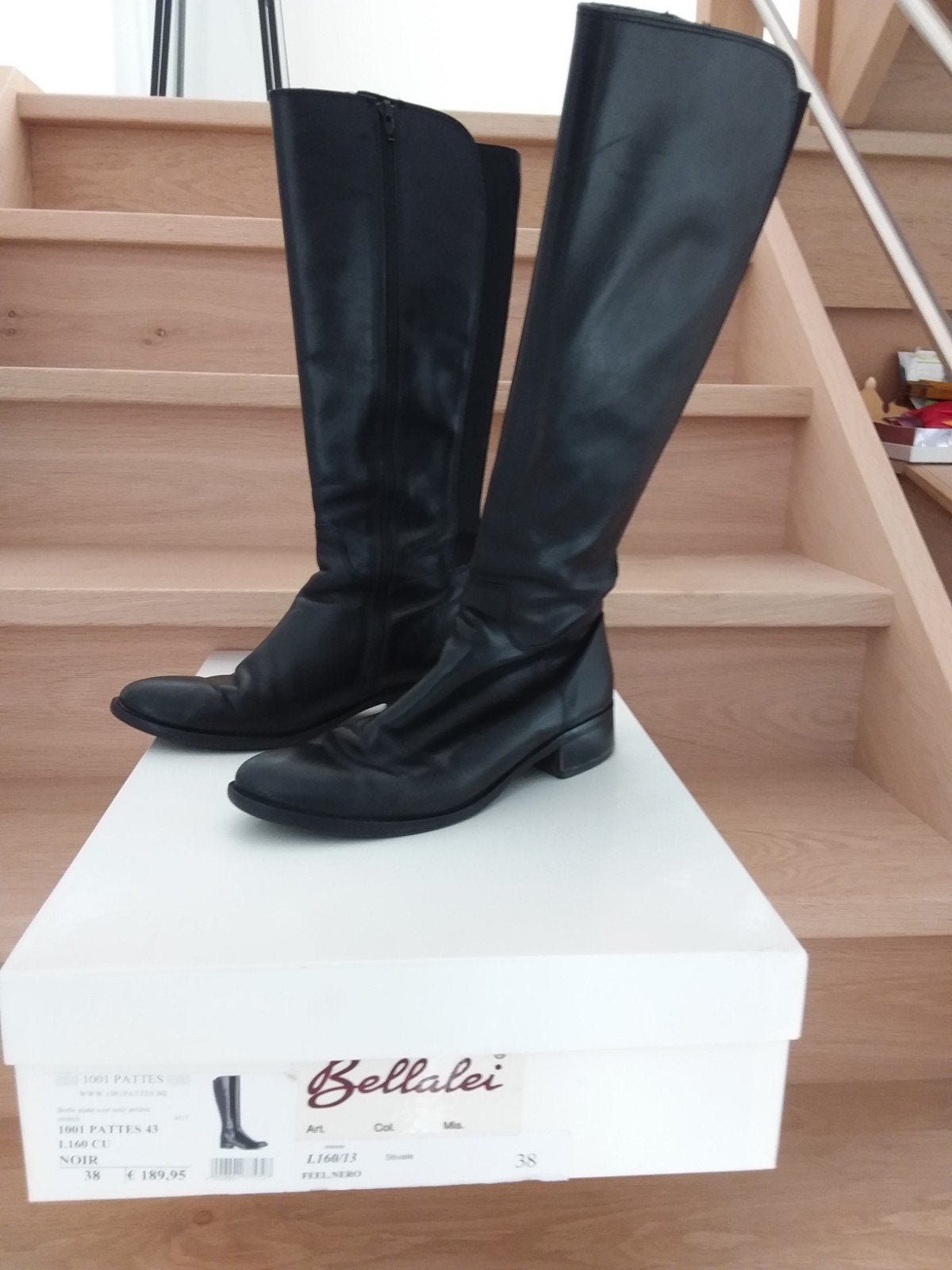 Bottes noires en cuir pointure 38., Enlèvement