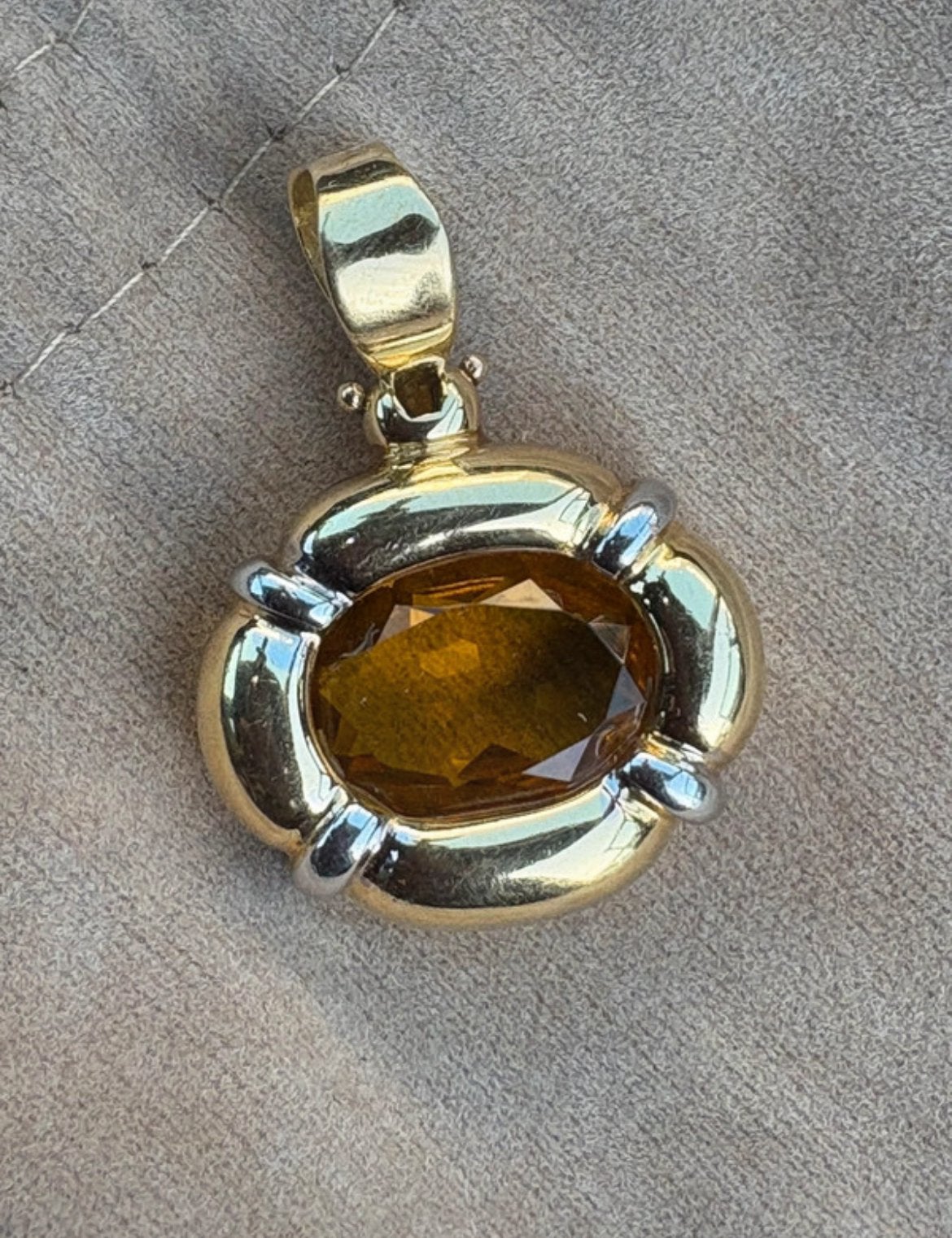 18K geelgouden HANGER, Handtassen en Accessoires, Kettinghangers, Ophalen of Verzenden, Zo goed als nieuw, Wit, Goud