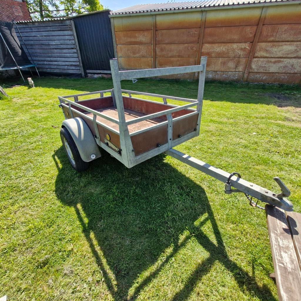 Gegalvaniseerde aanhangwagen, Ophalen