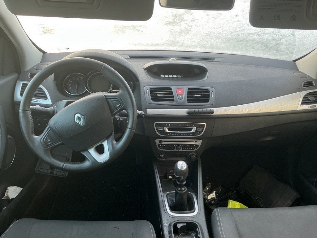 AIRBAG SET + COMPUTER Renault Megane III Grandtour (KZ), Gebruikt, Renault, Peter-Huppertz-Straße 5
51063  Köln, DE, Dialog.deutschland@renault.de