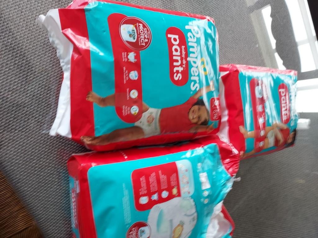 3 paquets de pantalons Pampers 59 pièces n 5 et n 6, Enfants & Bébés, Enlèvement