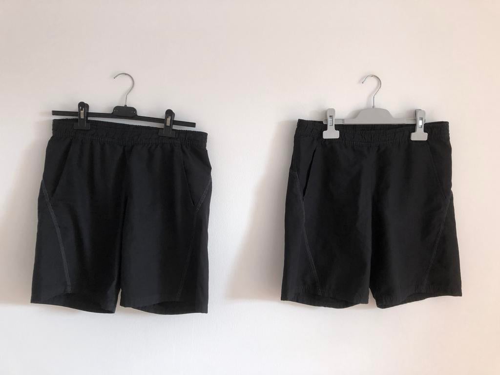 Lot de 2 shorts de sport homme taille M, Ophalen of Verzenden, Zo goed als nieuw