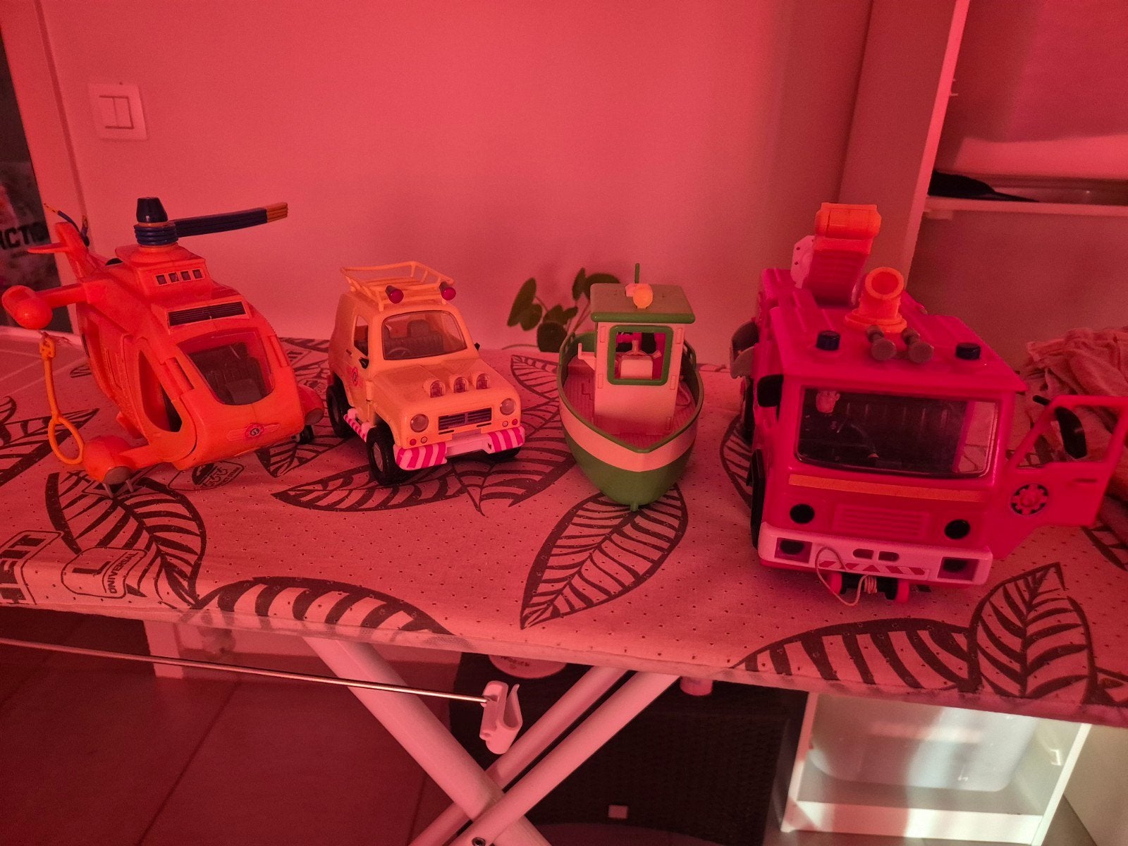 Grote set van Brandweerman Sam met maar liefst 12 voertuigen, Enfants & Bébés, Enlèvement, Utilisé