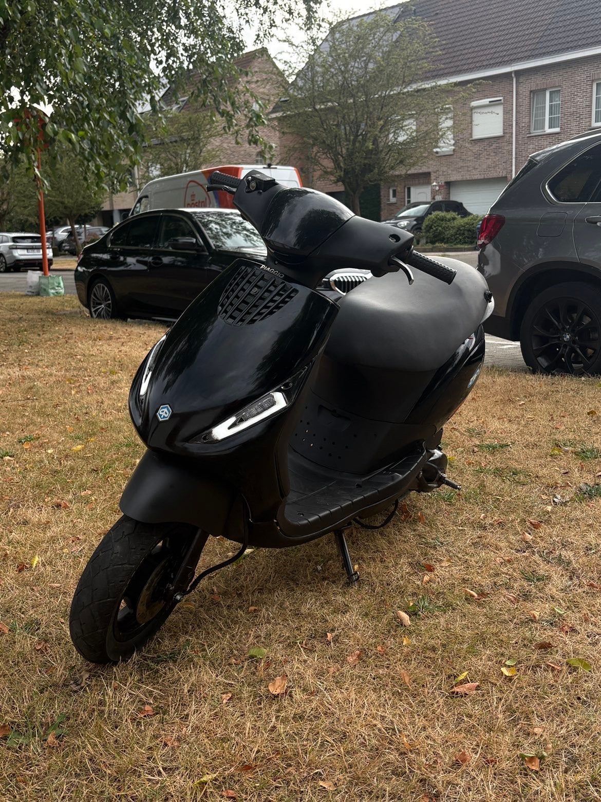 Piaggio zip 2takt “A klasse”, Fietsen en Brommers, Scooters | Piaggio, Ophalen, Zo goed als nieuw, Elektrisch, Zip