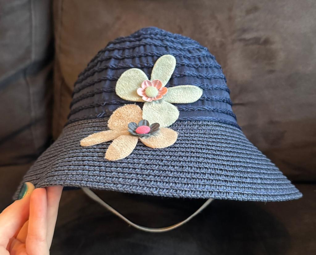 Zomerhoedje met elastiek 5-8 jaar, Kinderen en Baby's, Kinderkleding | Petten en Hoeden, Ophalen, Zo goed als nieuw, Meisje, Hoed