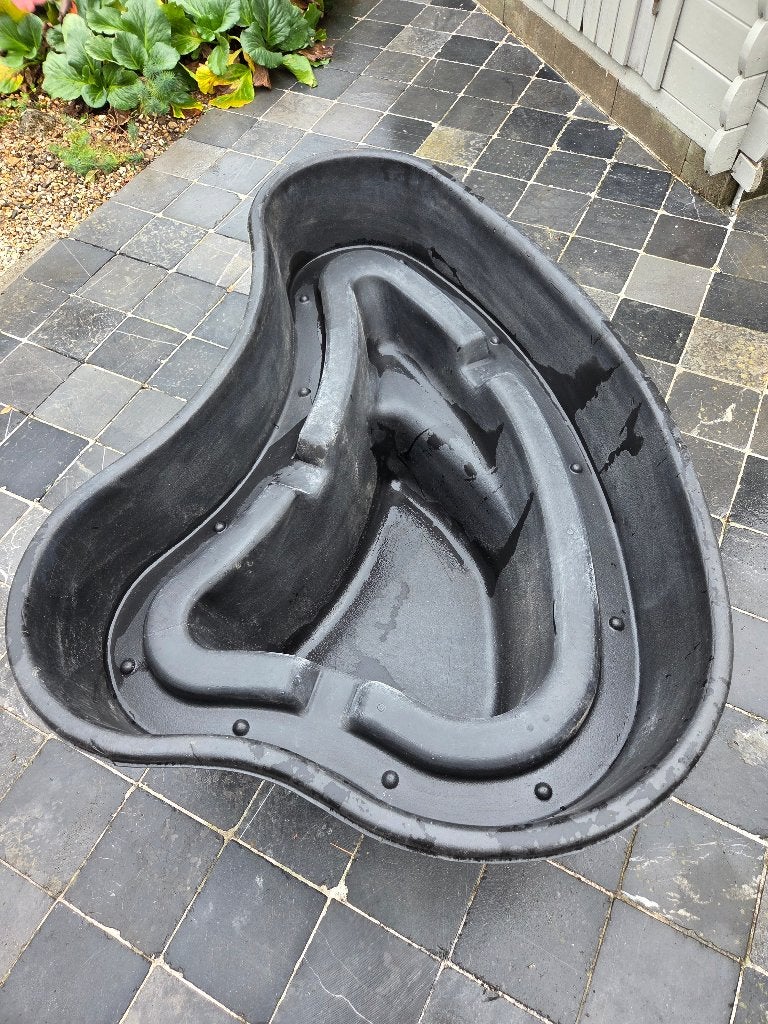 Voorgevormde vijver 140 cm X 95 cm X 50 cm Inhoud: 400 l, Tuin en Terras, Ophalen, Zo goed als nieuw