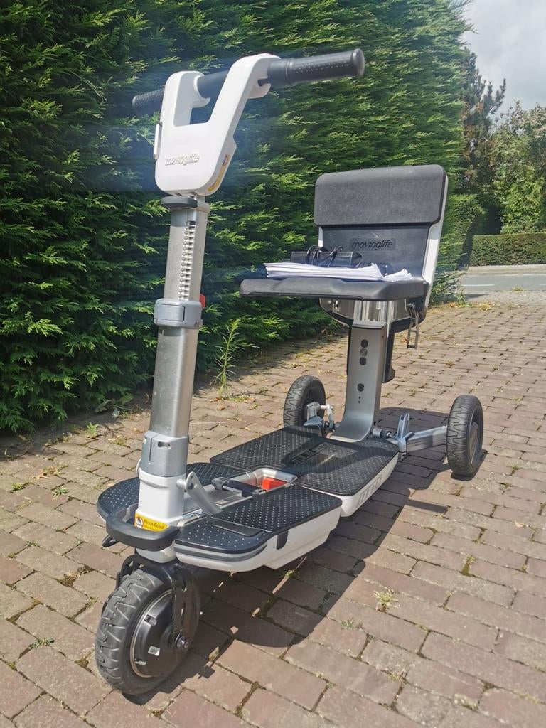 Scootmobiel opvouwbare Atto Moving Life meer info 0488826971, Fietsen en Brommers, Fietsen | Driewielfietsen, Zo goed als nieuw