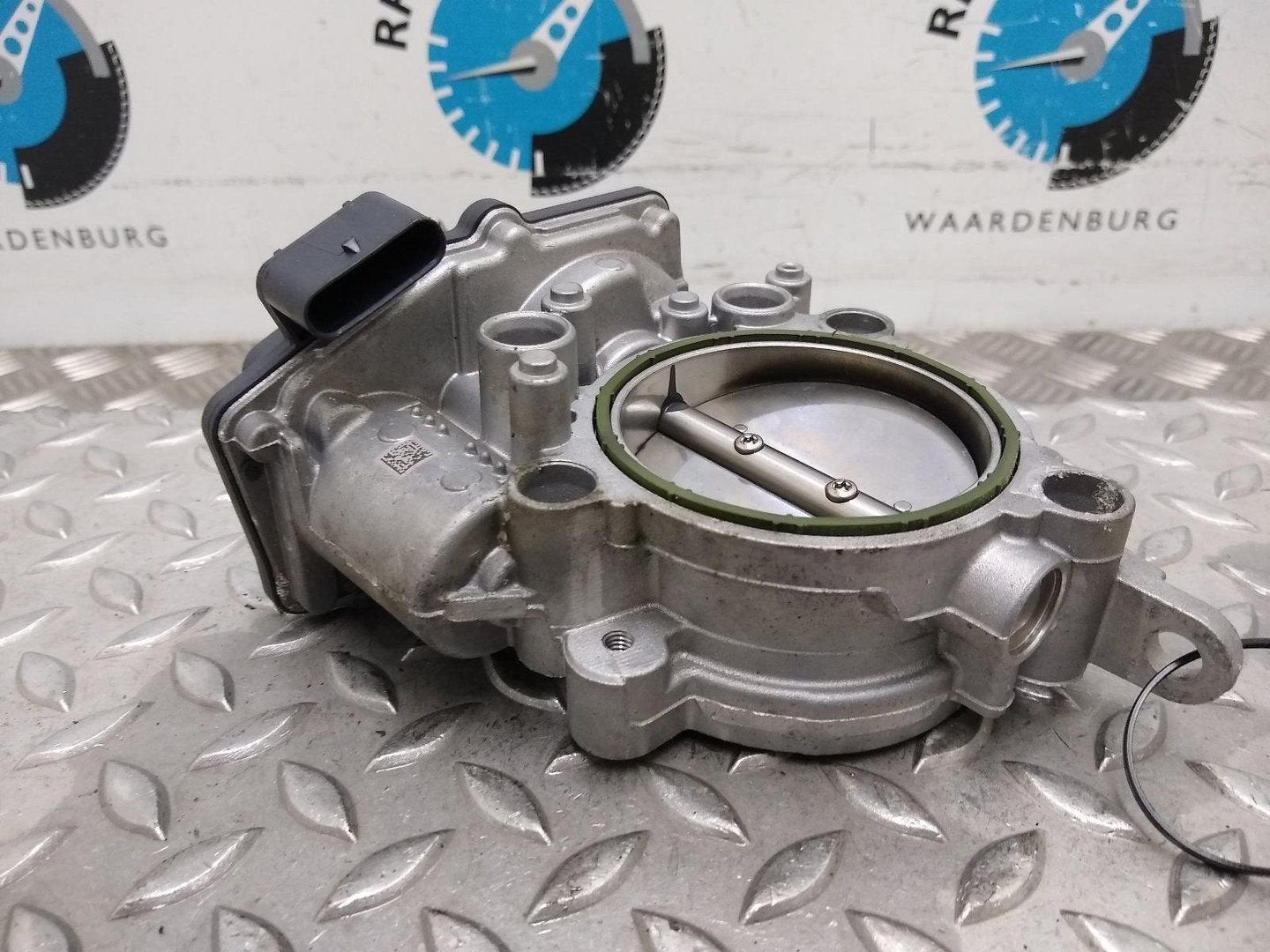 BMW 3 SERIES GASKLEPHUIS 2018, Ophalen of Verzenden, Gebruikt, Stiba lid
