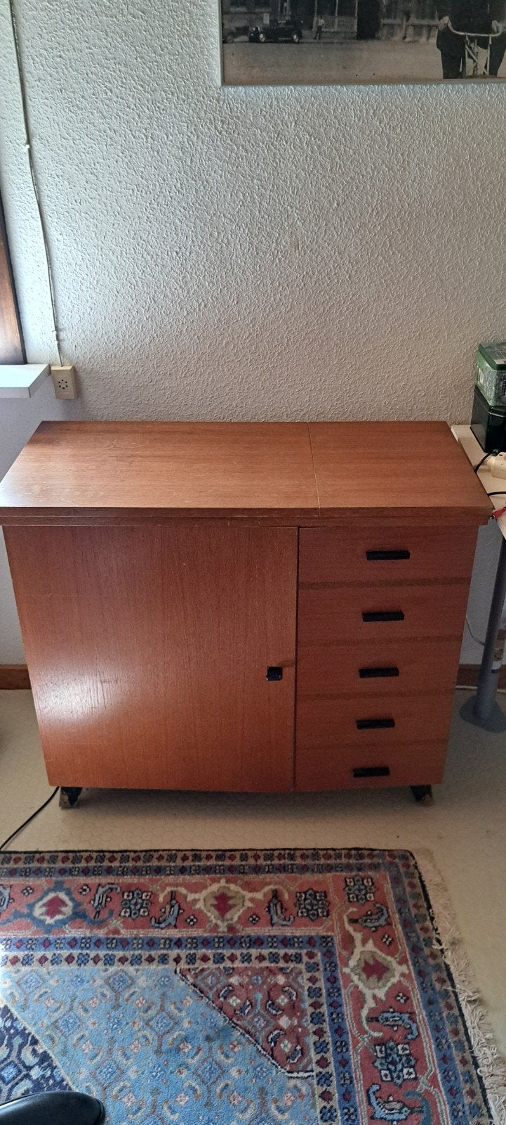 Handig & retro naaimeubel / naaitafel – GRATIS, Teck, 25 à 50 cm, Vintage, Enlèvement