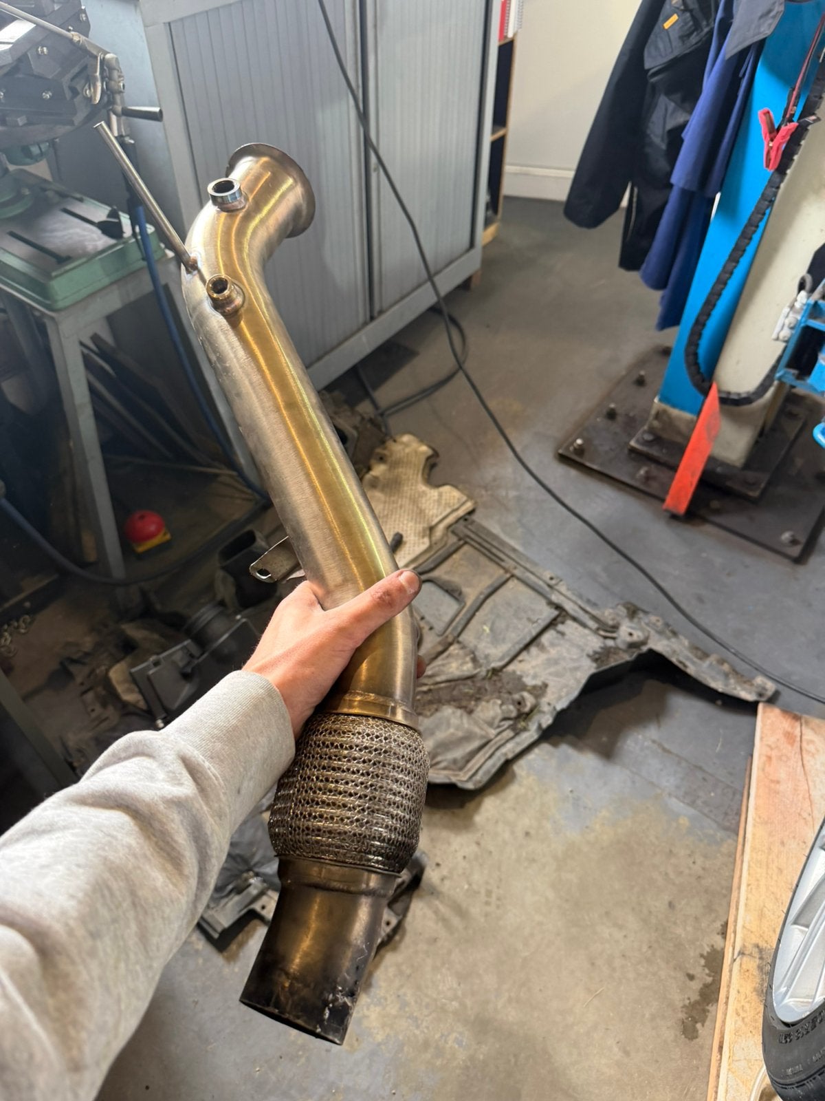Downpipe n47, Ophalen
