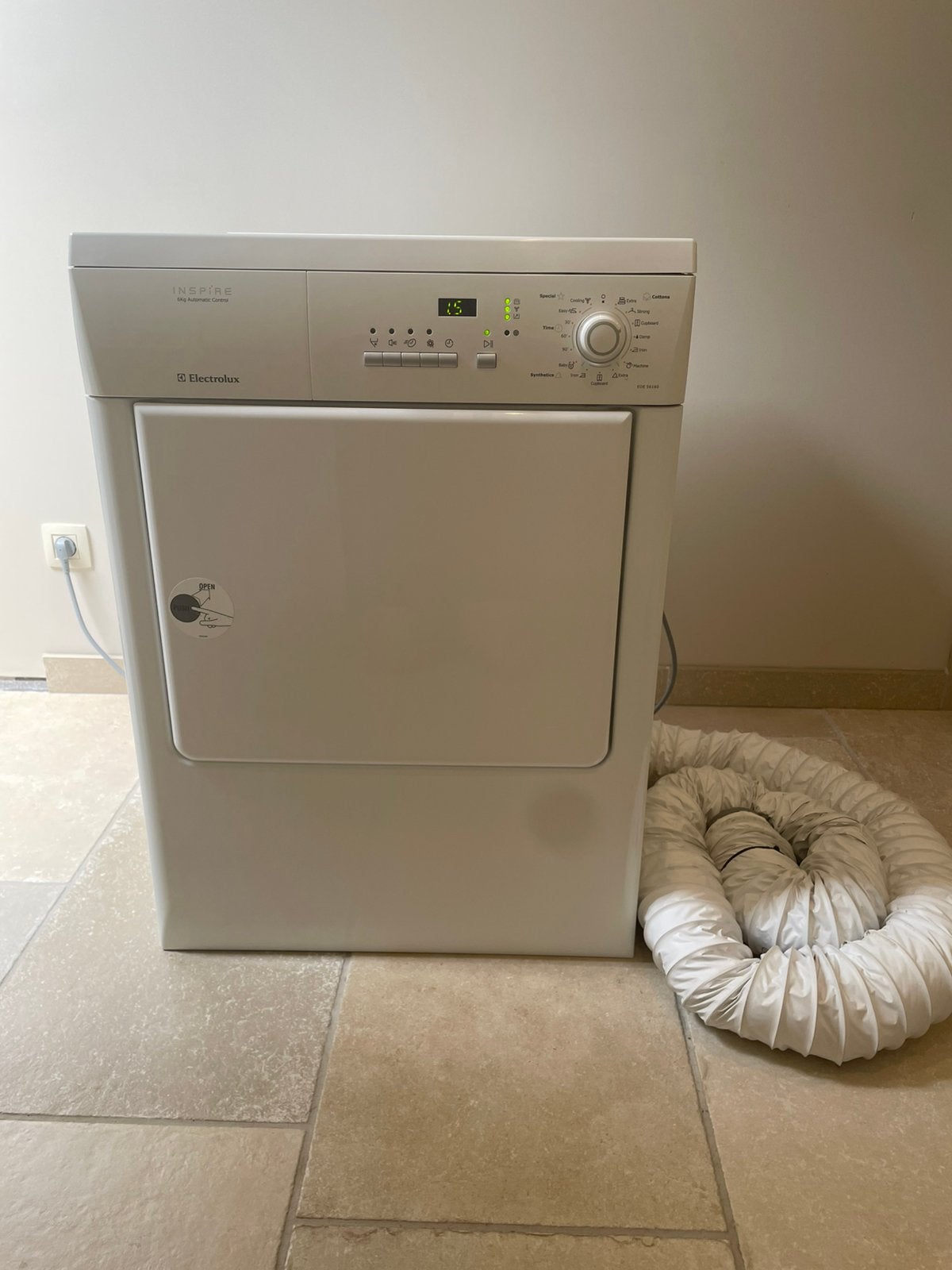 Droogkast met luchtafvoer electrolux, Ophalen, Gebruikt, Luchtafvoer