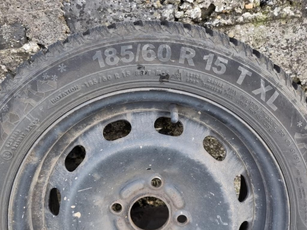 Pneus hiver 185/60.R 15 T88, Pneus hiver, 185 mm, Pneu(s), Enlèvement